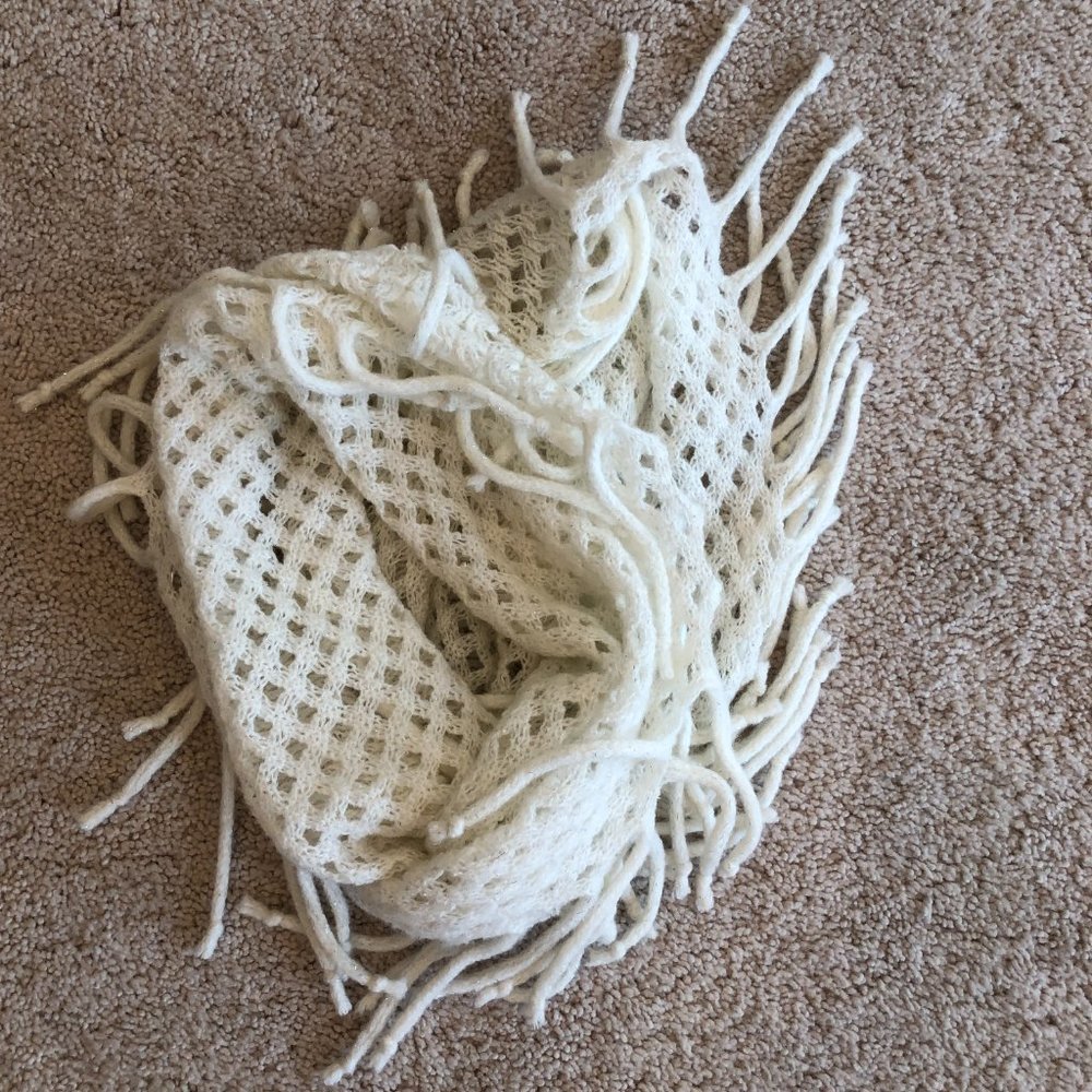 Soft White Knit with Fringe Scarf - Picture 4 of 6